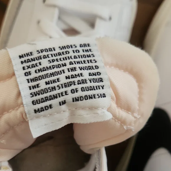 Nike Blazer Mid ‘77 - Picture 6 of 11